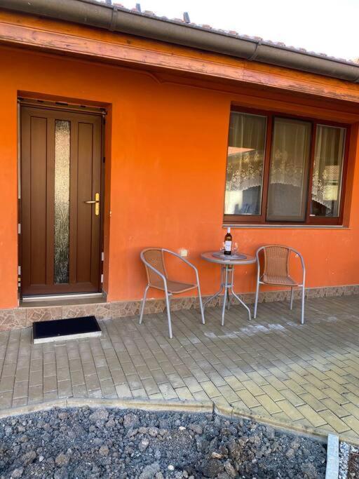 Apartment Anna Šakvice 外观 照片